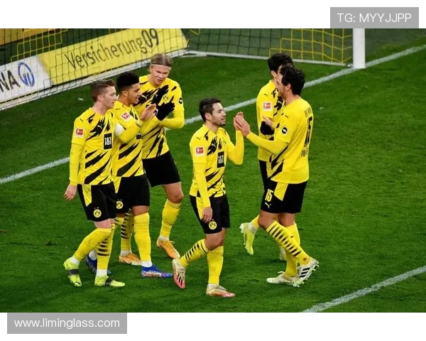 拉科中场助力球队崛起，表现稳健引领战术新风潮